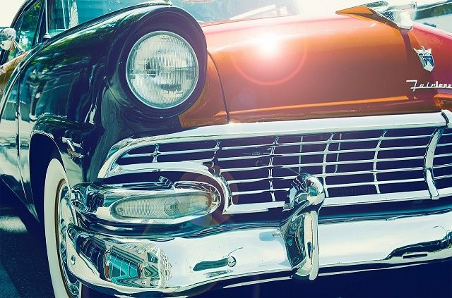 IconAdam's tweet photo. How can you work the vintage look into your site design? We shared our tips in this past post. https://t.co/J5cttxJ9cZ https://t.co/7PG9zDRwGf