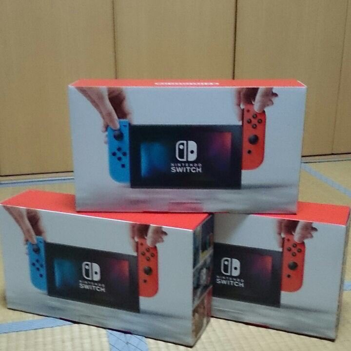 R48253790's tweet photo. ネクストステージ解散です
valuの件は本当に申し訳ございませんでした。
ヒカルさん同様、私は10月に活動再開するのでその時までに
RTとフォローして下さった
皆様全員にps4とスイッチを用意させて頂きます！

必ず戻ってきます！
#スイッチ
#ps4
#プレゼント企画 https://t.co/92iL3NCJjE