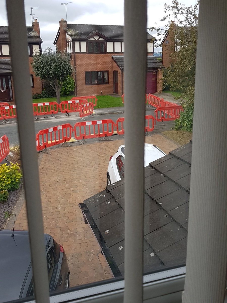 LaughMy_AshOff's tweet photo. @virginmedia wtf do you call this? Digging up my road and trapping me on my driveway with no notice! This is ridiculous! Why was nobody told https://t.co/PQMjaUvnlC