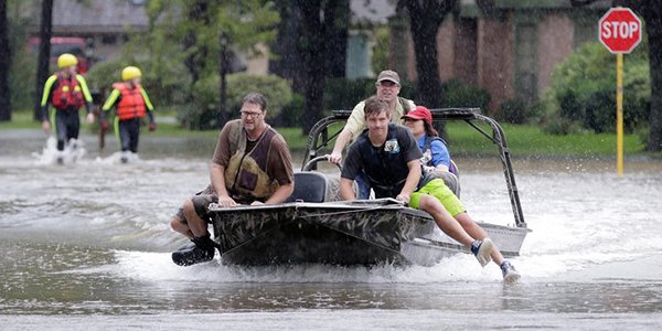 StanfordEnergy's tweet image. What #climate scientists want you to see in #floodwaters. Katie Mach &amp;amp; PhD student Miyuki Hino op-ed in @nytimes: nytimes.com/2017/09/02/opi…