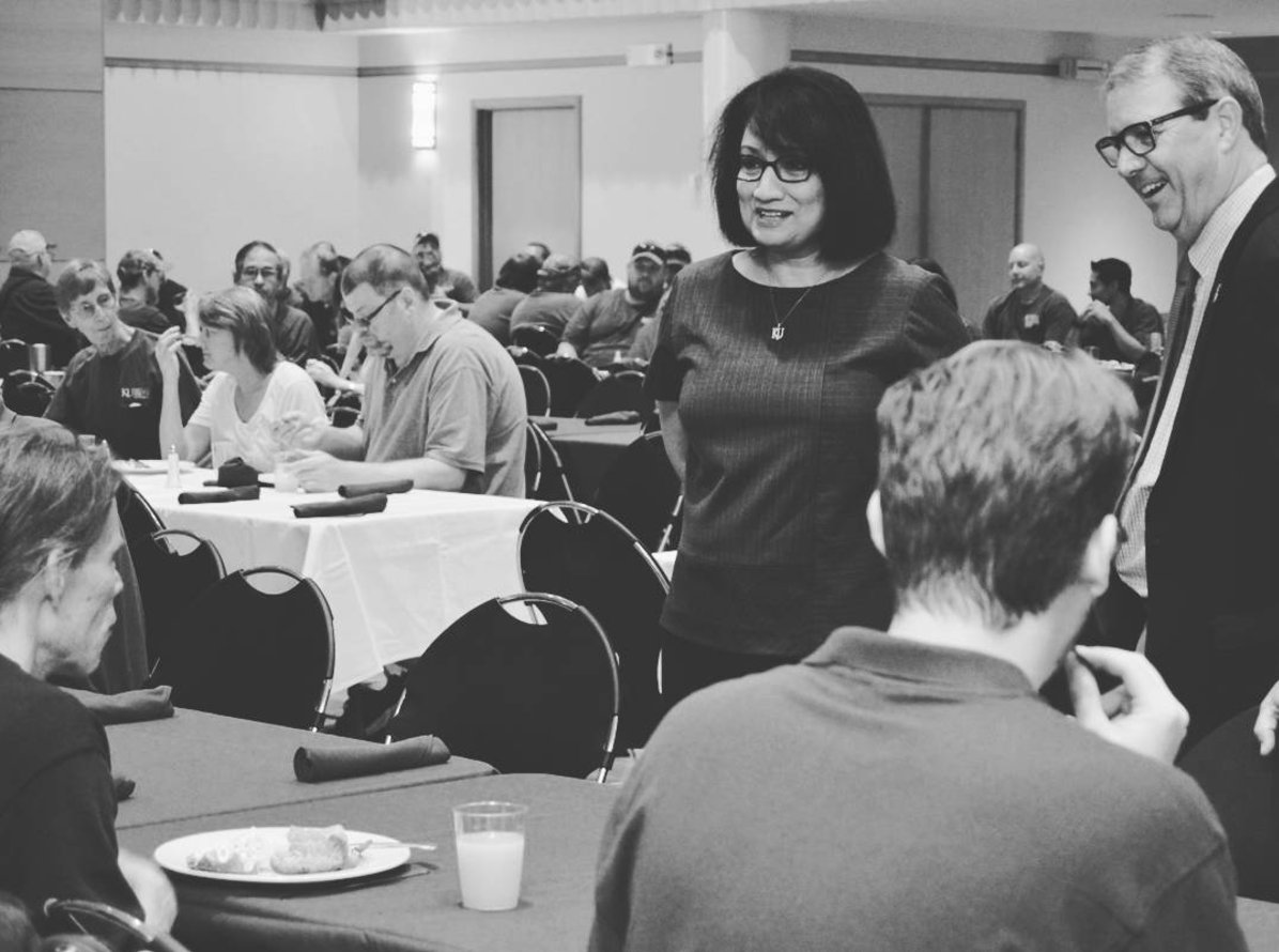 On #LaborDay we honor the strength, prosperity, &amp; well-being Jayhawks contribute to our country &amp; state. Rock Chalk!

📷: <a href="/KUprovost/">KU Provost Office</a>