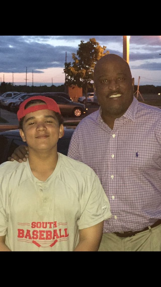 braydonbrown12's tweet photo. happy birthday to the best dad anyone could ask for i think about you everyday and miss you a lot. Love you dad❤️#ripops👼🏾 https://t.co/Amapl2tvrA