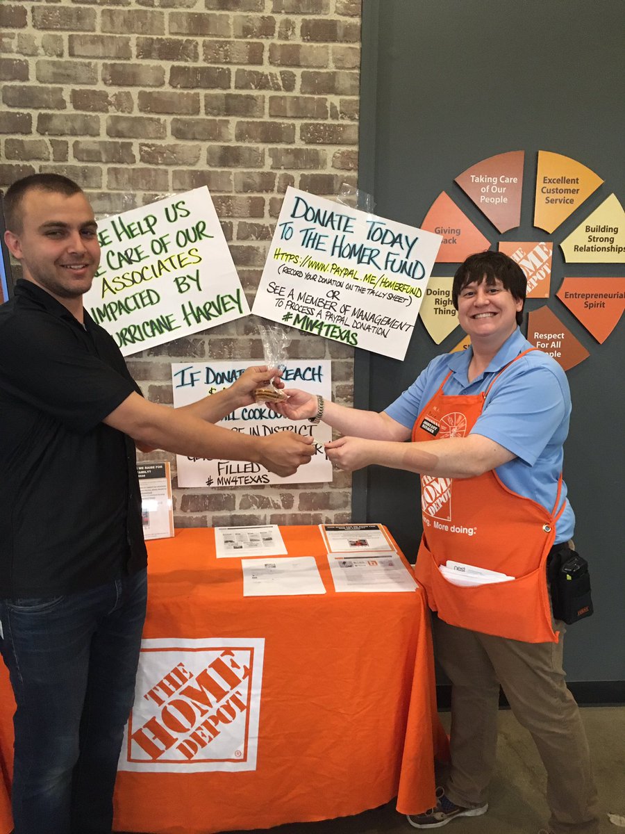 A2HomeDepot's tweet photo. #MW4Texas - 2721 Living our values!! @SueSamuels701 @JulieGiattino @cmh346 https://t.co/c7Ic9R3KuN