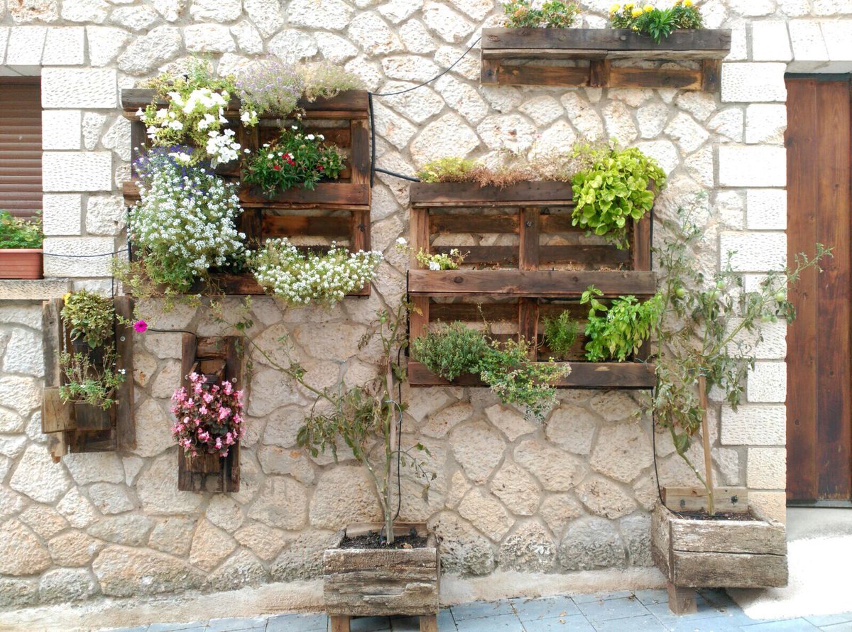 faniconget's tweet photo. Creatividad
"Jardín vertical"
#loslooping 
#ProyectoCumbresFesd https://t.co/uy09RSed4K