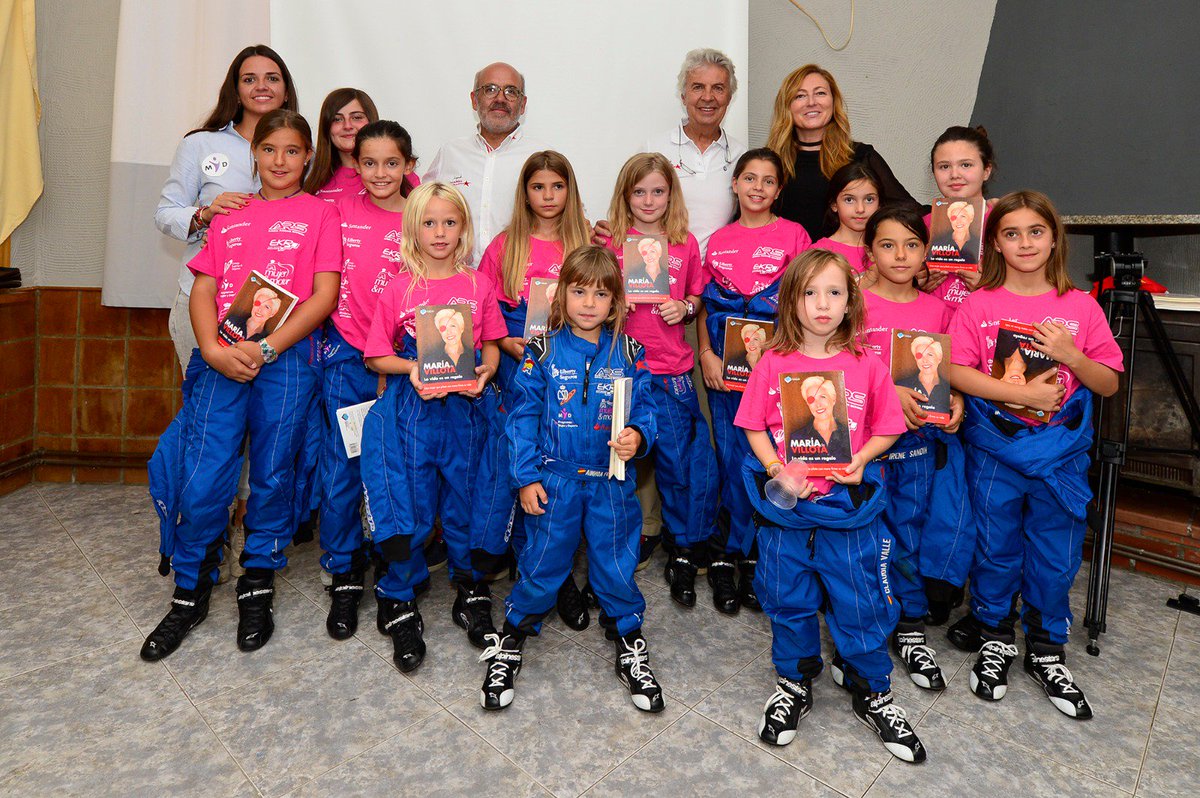 El <a href="/legadomaria/">Legado Maria Villota</a> muy presente en el Campus de Karting <a href="/mujerymotor/">Mujer y Motor</a> ¡Jornada de lujo con <a href="/cris_tortu/">CRISTINA GUTIÉRREZ</a> y <a href="/BalbaCamino/">Balba Camino</a> ! @myd_csd <a href="/deportegob/">CSD</a>