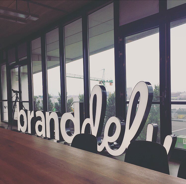 First day at the office #internship #BrandDeli_NL #myfirstTweet