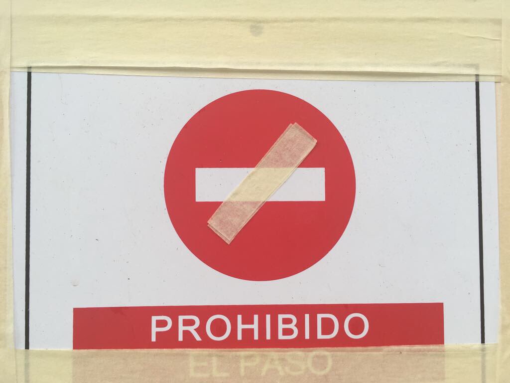 faniconget's tweet photo. Oposición al cambio
"¿Prohibido?"
#loslooping 
#proyectocumbresfesd https://t.co/z54BWLFbdT