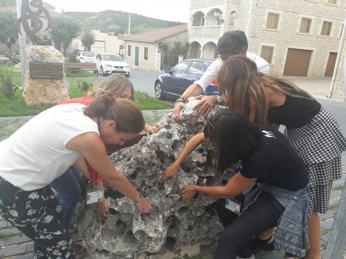 THLapido's tweet photo. Trabajo en equipo
"La unión hace la fuerza"
#loslooping
#ProyectoCumbresFesd https://t.co/yyEmhyDOsM