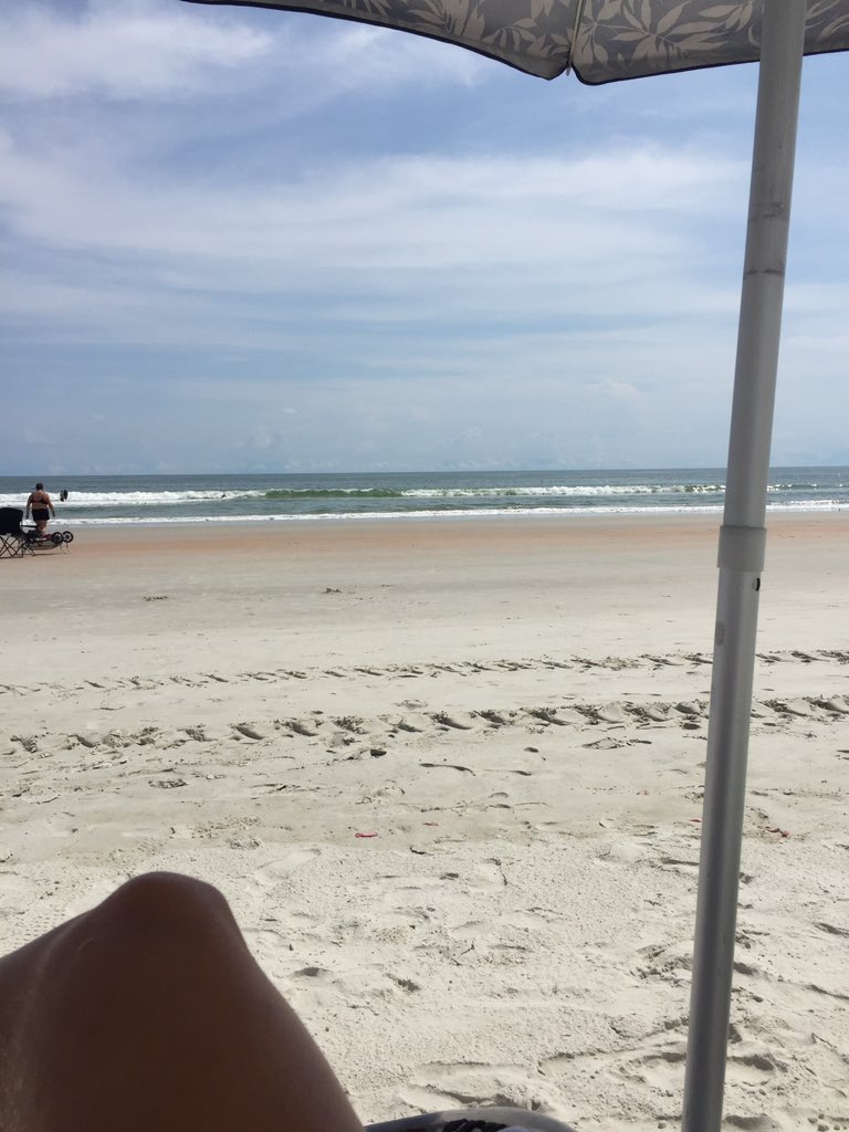 appmusic's tweet photo. @DISupdates Right here on beautiful @DaytonaBeachFun #local #beachsidelife https://t.co/lU2oyGilf4