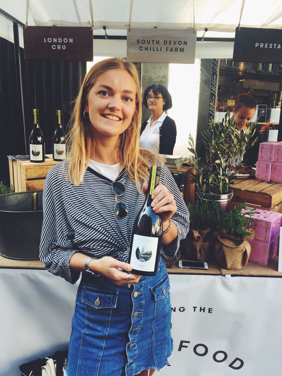 LDNCRU's tweet photo. Great 2 meet @sarahwickss the talented designer behind our beautiful @LibertyLondon #Bacchus label #LibertyDiscovers https://t.co/54jPkXp47D https://t.co/JPl4N2tdUx