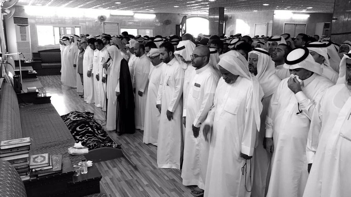 aladalahclub's tweet photo. 4️⃣ صور من تشييع الدكتور صادق العمران 

📷عدسة محمد السماعيل

المركز الاعلامي بنادي العدالة

#الدكتور_صادق_العمران_في_ذمة_الله
#صادق_العمران https://t.co/jpC5hlxjgi