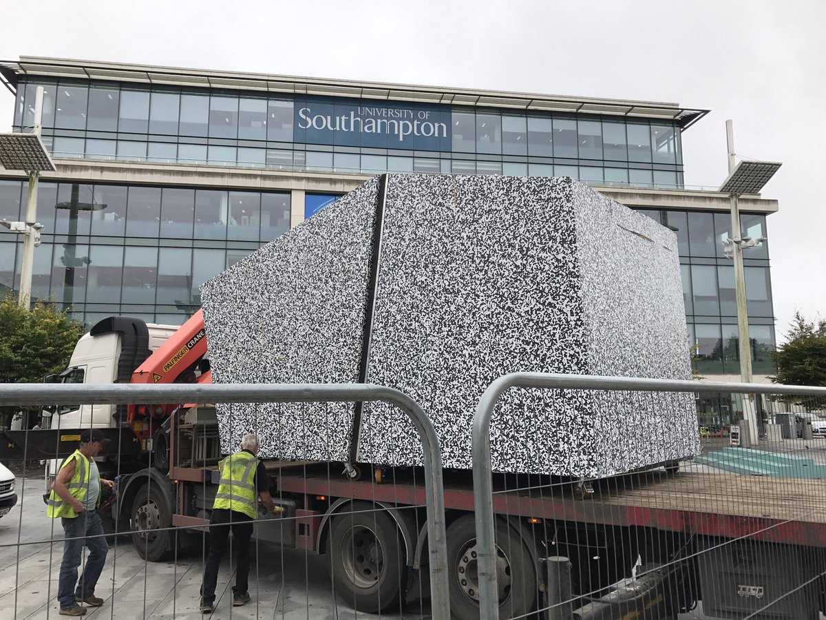 SummerintheSq's tweet photo. Bye bye #Huddlehood! Time to say a big thank you to each and every one of you who came to #SummerintheSquare! #Southampton https://t.co/yEUMFiy9w9