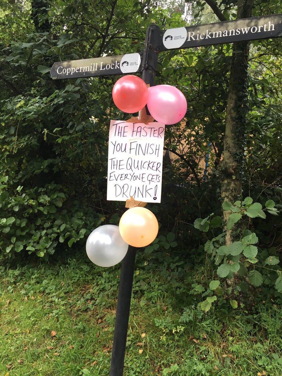 GUCFunRun's tweet image. Springwell disco crew point ready for action!! #GUCfunrun #fartoomuchfun #procrewteam