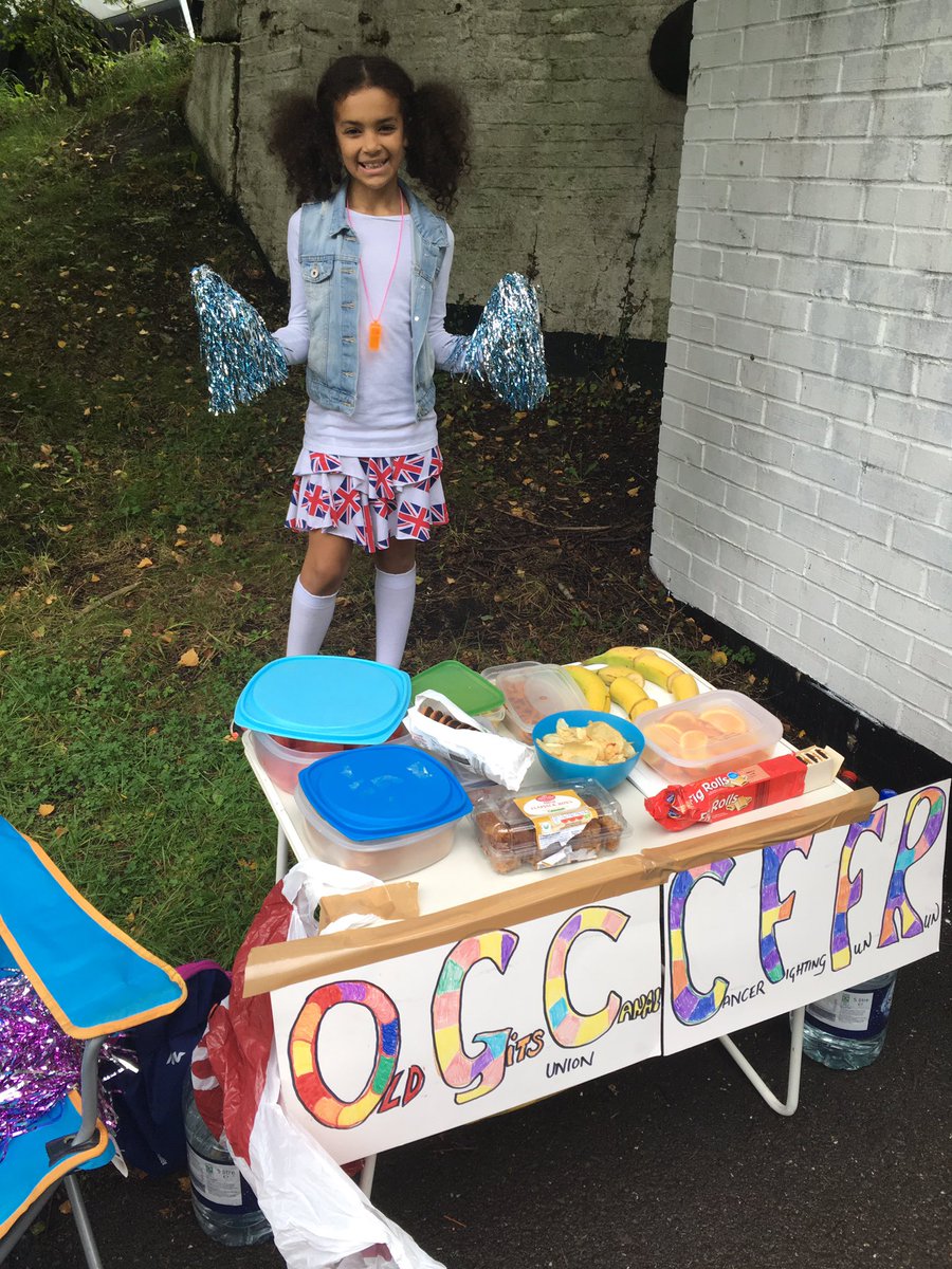 GUCFunRun's tweet image. Springwell disco crew point ready for action!! #GUCfunrun #fartoomuchfun #procrewteam