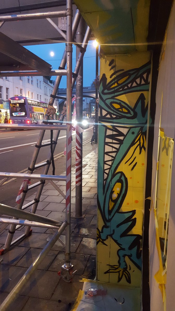 RowdyBristol's tweet photo. New Mural action just about to drop on the Cheltenham Road in Bristol. Go check it out
#DonMajors #GetRowdy https://t.co/tApZXmhU0G