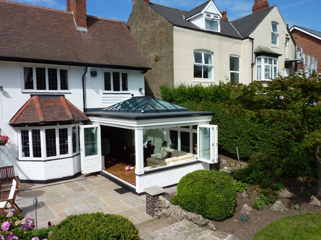 CDBuildLtd's tweet photo. its time for an #orangery keep the summer trapped in now the days are getting cooler #cdbuildltd #stockport #halebarns #cheshire #wilmslow https://t.co/kQDnZUdy54