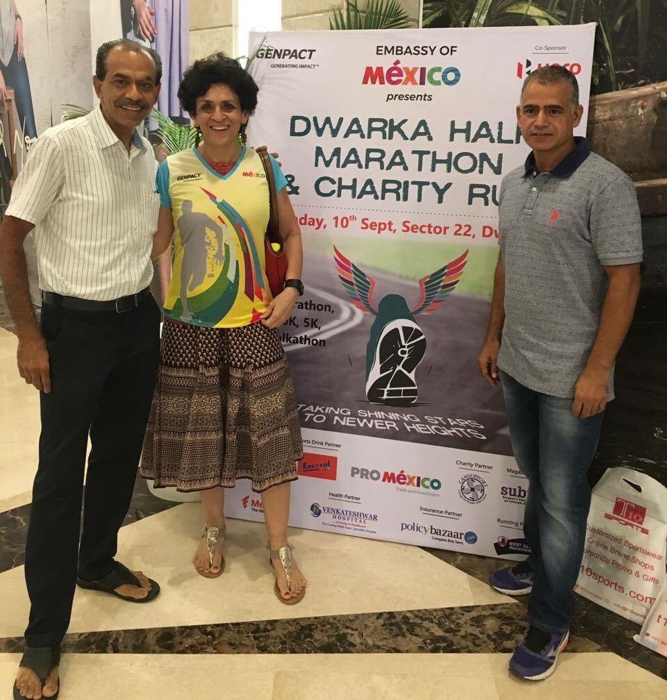 CoachRavinder's tweet photo. #DHM 2017 Expo done! See you all race dayπ@tarun_rw @EmbaMexInd #genpact #HeroMotoCorp #Dwarka #Marathon #running https://t.co/hK7rnPmwTw