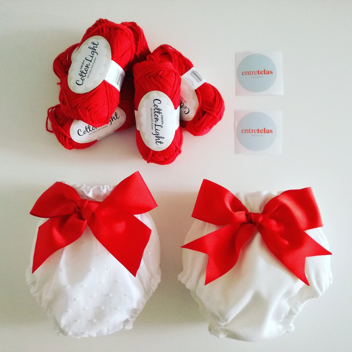 EntretelasShop's tweet photo. Nos veríamos de #blancoyrojo ?
https://t.co/4bdbvPKwIP https://t.co/gyV8VYh4oh