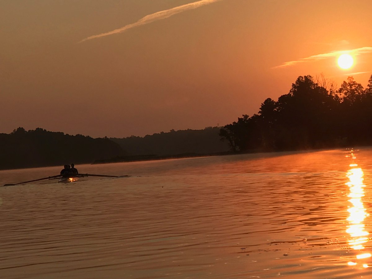 HPUrowing's tweet photo. "Rowers do more before 8:00am than most people do all day." 
Women's 4+ out for 7 am Practice @HighPointU https://t.co/IdKAKL7uD0