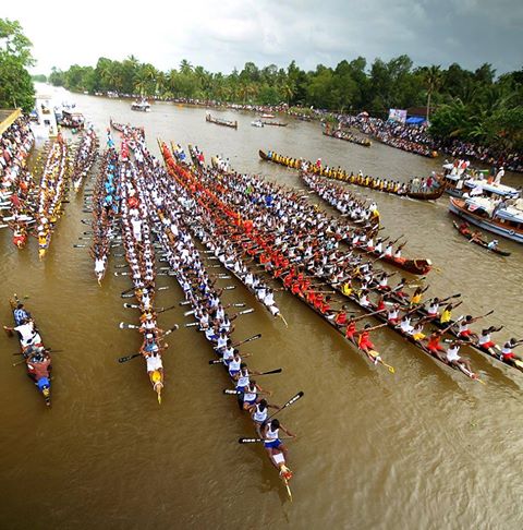 VenueGuideApp's tweet photo. Payippad Boat Race - Haripad village to retrieve a Subrahmanya idol from the Kayamkulam river https://t.co/BzU0DoTii6