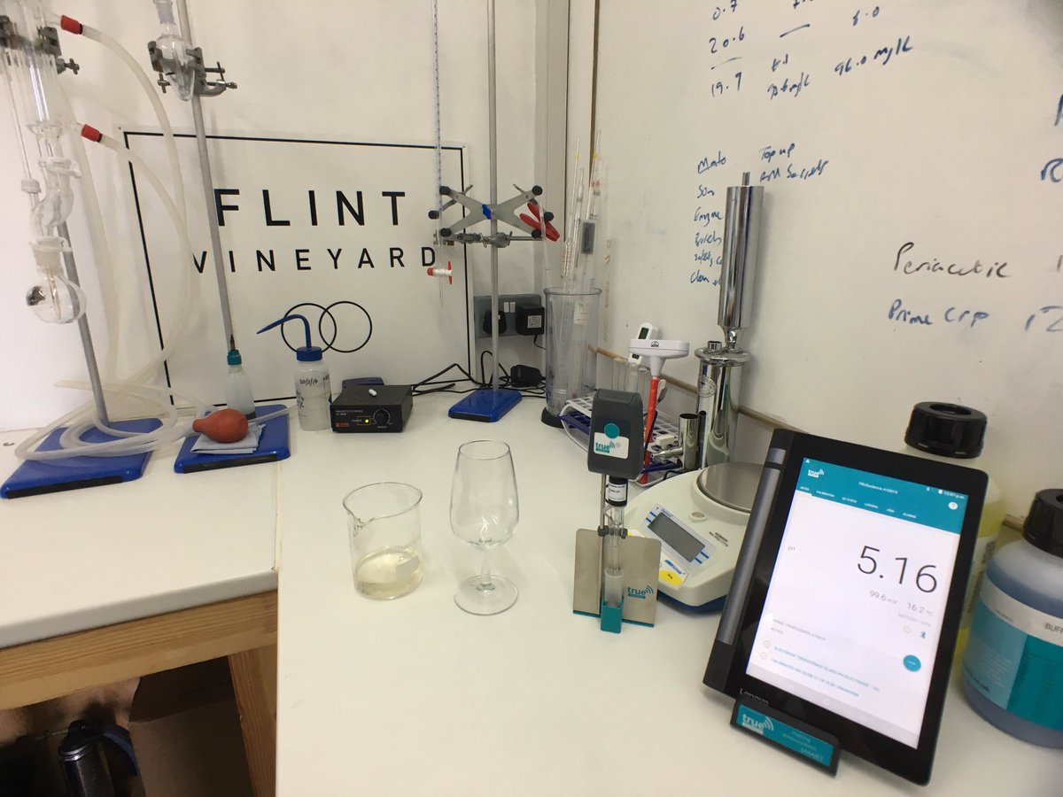 Camblab's tweet photo. Filming with @FlintVineyard, @KnuckleTV and @TRUEsciencepH last week, excited to show everyone the video we've created about wine and pH! https://t.co/Ut5w2zCDW5