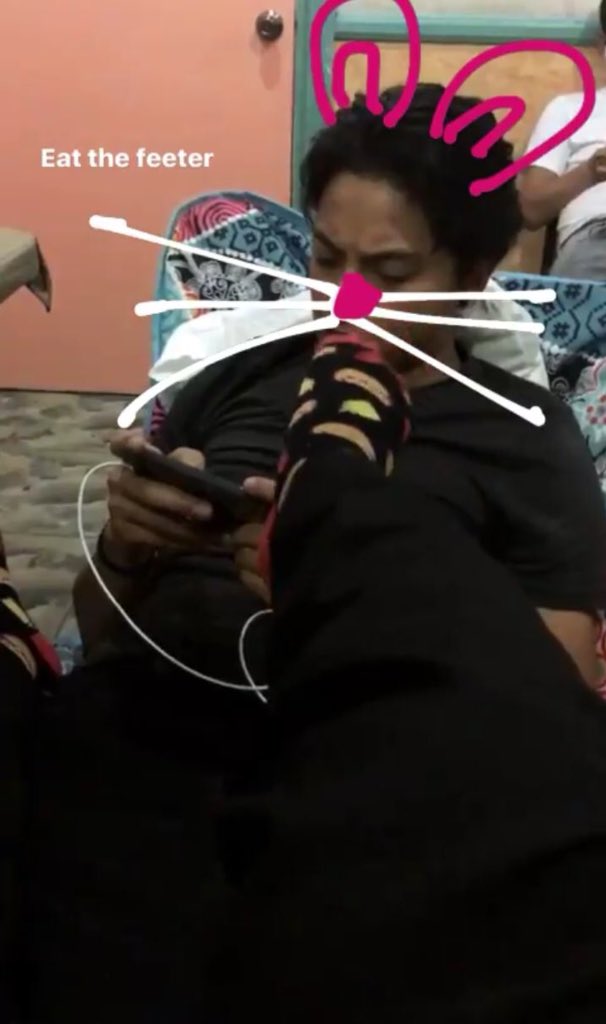 how to get ur bf's attention when he's playing mobile legends (THE KATHRYN BERNARDO WAY):

#PushAwardsKathNiels