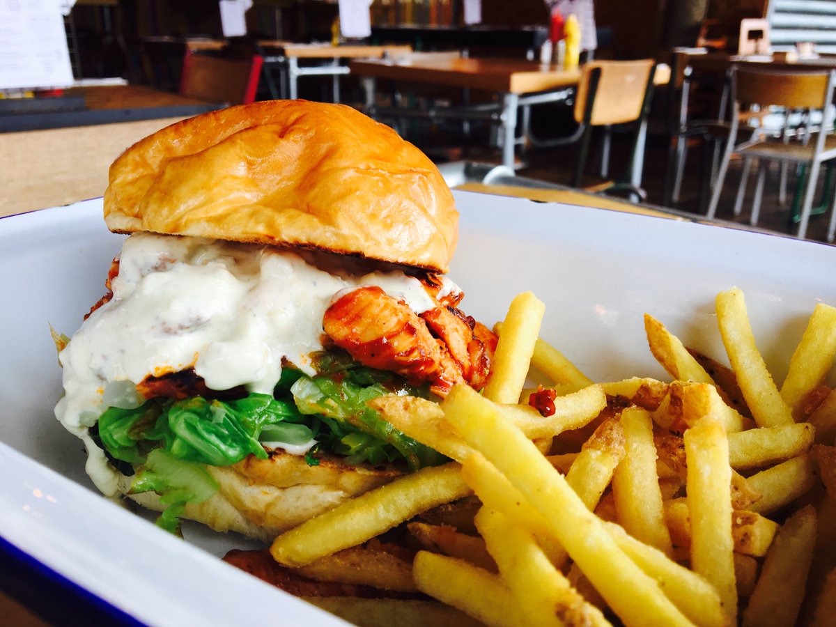 meatcure's tweet photo. #StElmosFire #webroughtitback #welistenedagain #haveyoursay https://t.co/iqeKoFBvqV