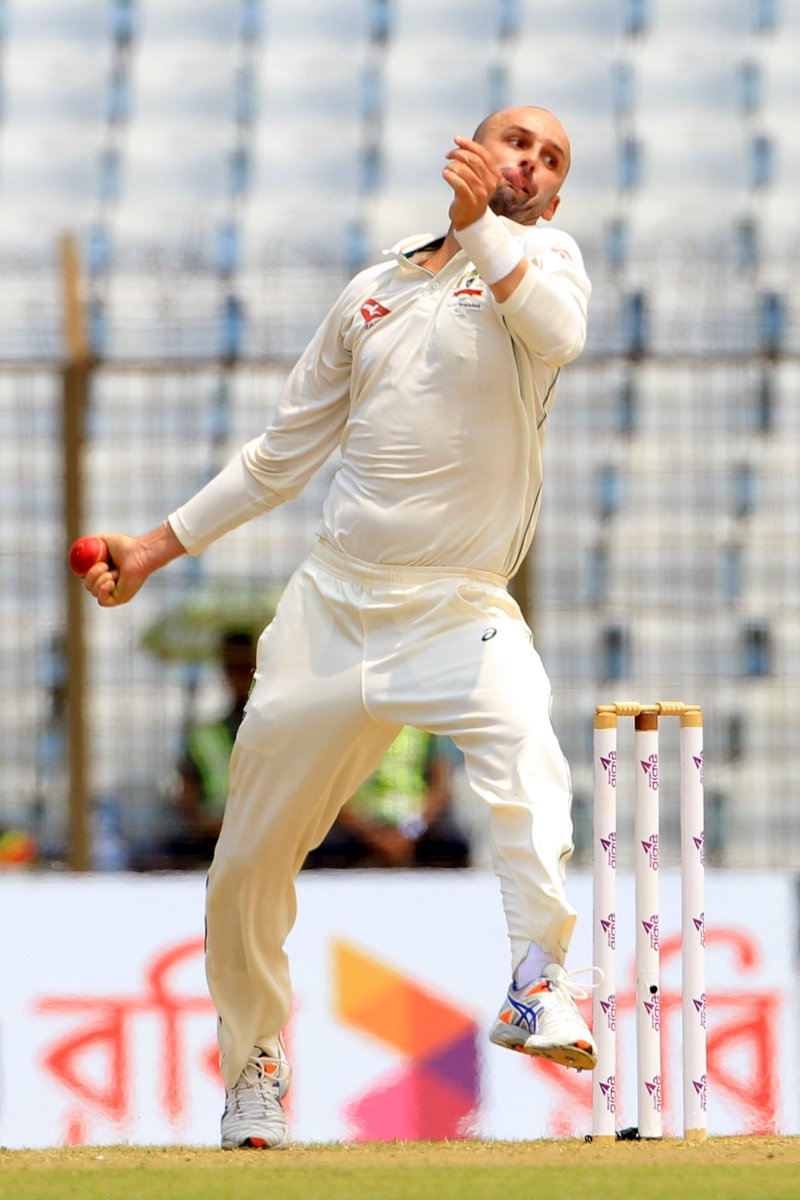 IqbalNayir's tweet photo. First Day belongs to whom...?
#CtgTest #BDvsAUS https://t.co/5w3g5solCS