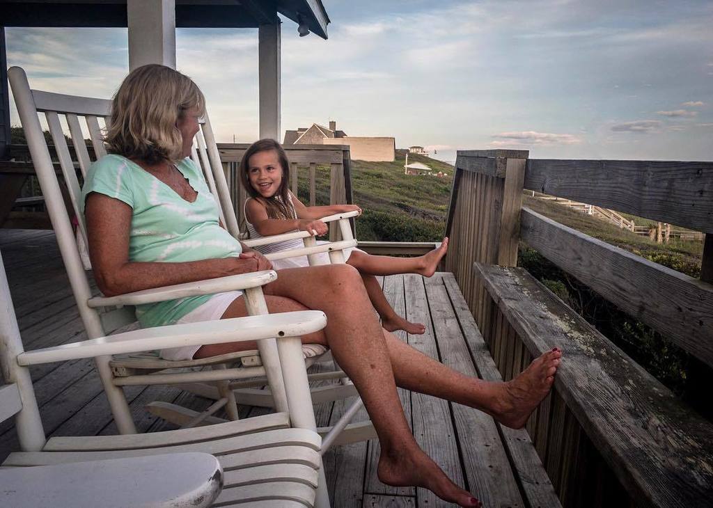 breadcrumbsmary's tweet photo. Porch time with @wrmertes 💕
.
.
.
#cm_prep #clickmagazine #clickinmoms #scenesnotscreens
#dearestviewfinder #theho… https://t.co/wV1QXkqVkj https://t.co/9Q3WjGj8L1