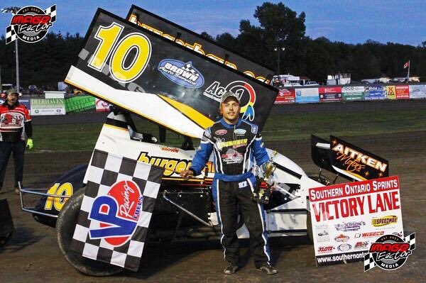 bbarnracing's tweet photo. Mitch Brown WINS in the Burger Barn, Ace1 Construction, Aitken Motors #10 360 sprint car at @BrightonSpdwy 🏁 @dougbrown10 @brownie1026 https://t.co/WrndD6I2Vj