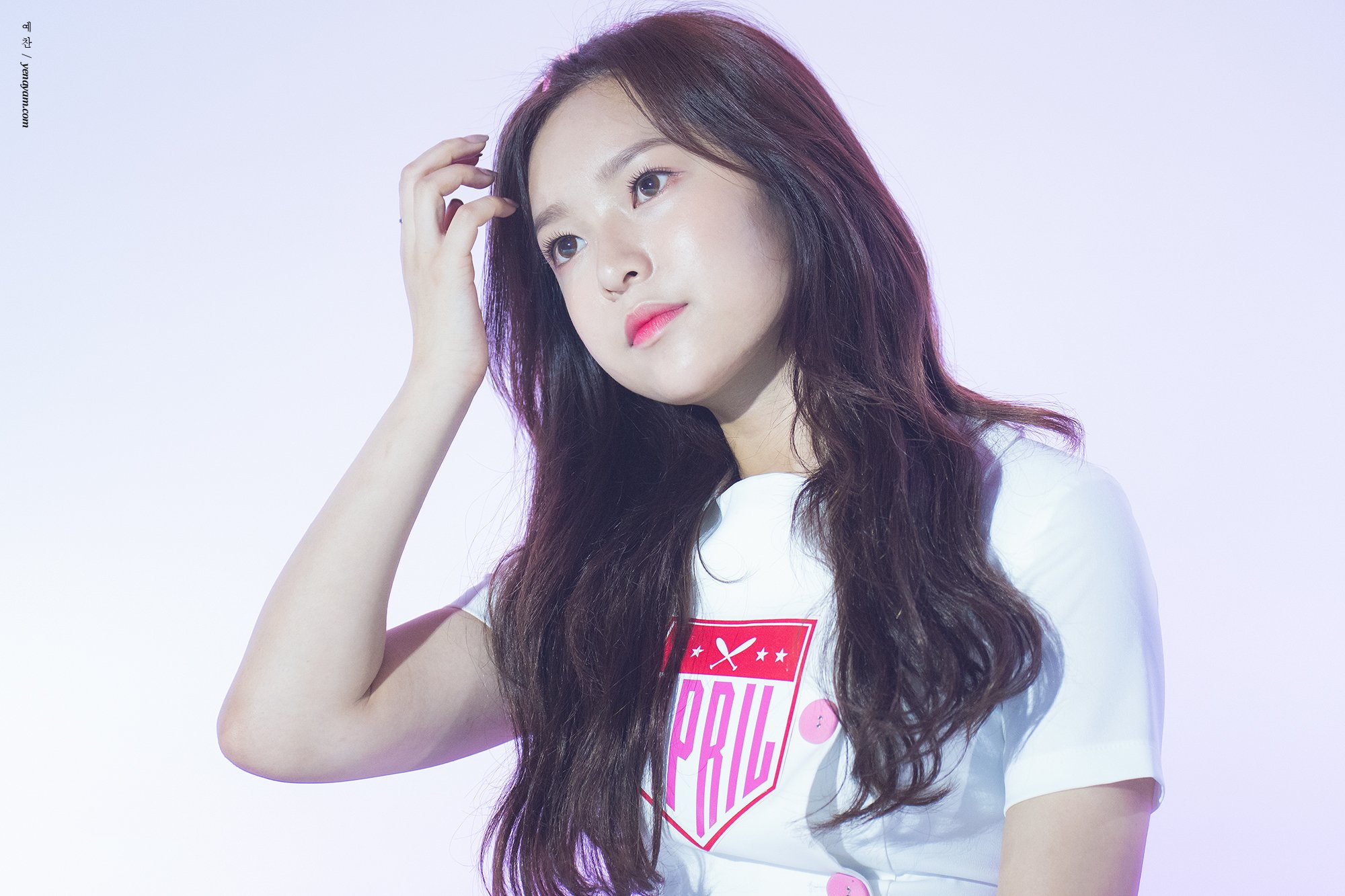 DI4W9ujVwAAzugS.jpg:orig