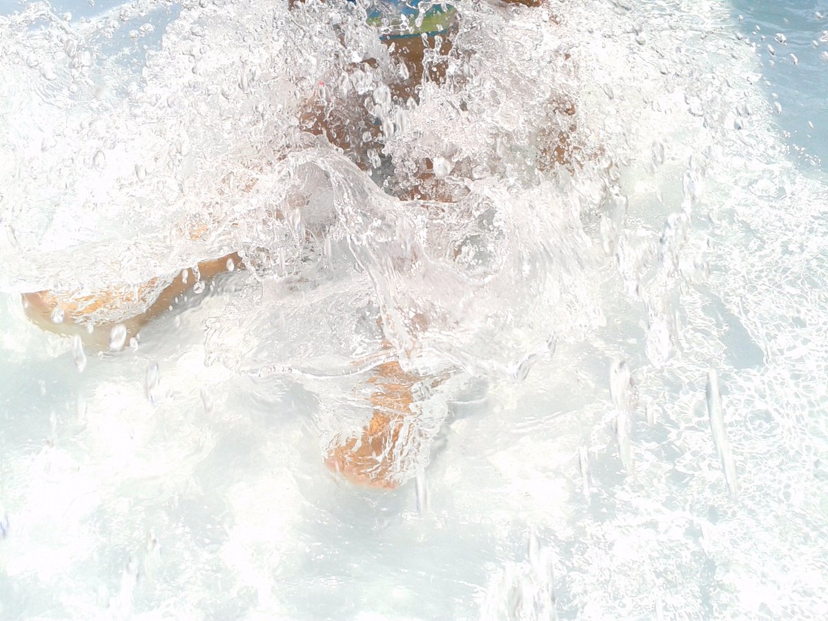cinziabertodatt's tweet photo. #Summer day - Photo: @cinziabertodatt @PHOTO_Magazine @blowphotomag , https://t.co/WeqqoHPveJ https://t.co/SGM6tIJz6L