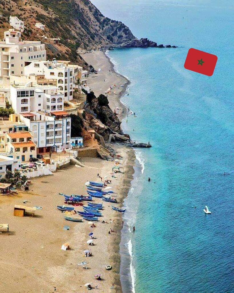 Algeria_sa's tweet photo. شاطئ تمارنوت #المغرب
شاطئ غنيمة #ليبيا 
شاطئ قليبية #تونس 
شاطئ بن بلعيد #الجزائر 
ما أجمل مغربنا الكبير 🇩🇿🇱🇾🇲🇦🇹🇳 
هنا يجتمع الجمال ❤ https://t.co/OgBT5R4TN3