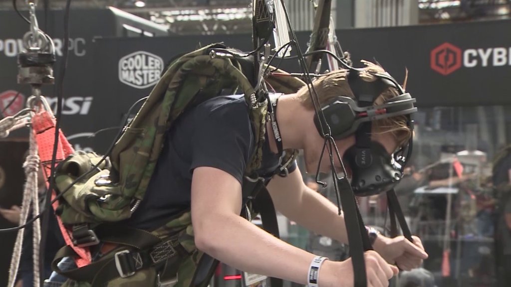 SSAFA's tweet photo. Is virtual reality the future of Parachute training? Watch the video and see what you think @Forces_TV https://t.co/l5ybFegXfh https://t.co/NG9jV6fJ6j