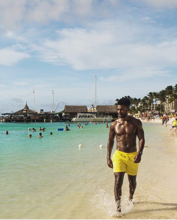 blackguystravel's tweet photo. In Aruba with @1dariuswilliams #blackguystravel https://t.co/Saww3dj3jI