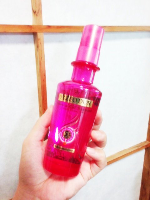 トット 前から使ってる オレオドール のヘアオイルが見つからなくて ドラッグストア３軒廻った 家から一番近いマツモトキヨシにあった ネイチャーアンドコー のウォータークレンジングの香り好き いい香りでクレンジングタイムがとても楽しい