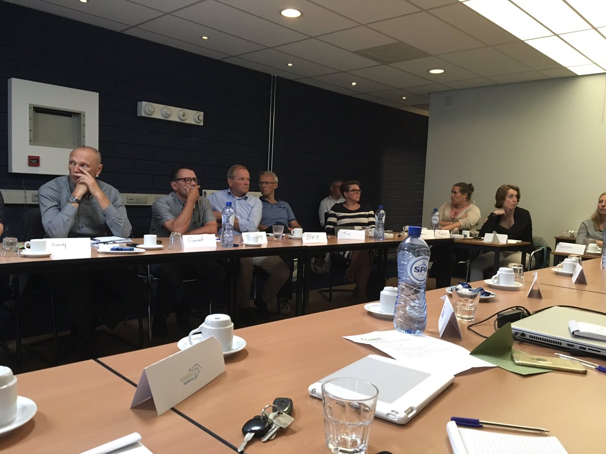 mpeelektro's tweet photo. Vandaag social media training in samenwerking @UD_installateur, weer goed geregeld https://t.co/XiHPQXmWSb