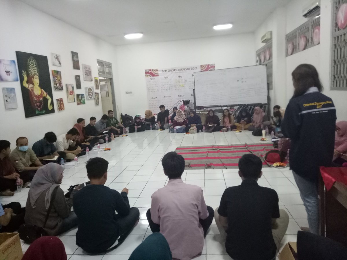 K&PSDM BEM UNDIP tweet media