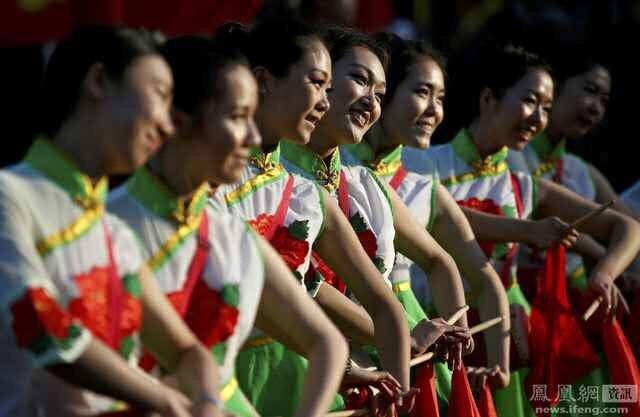 SpringAutFair's tweet image. Looking forward to the @BrandsofChina performers at the Opening Ceremony this afternoon! #AutumnFair