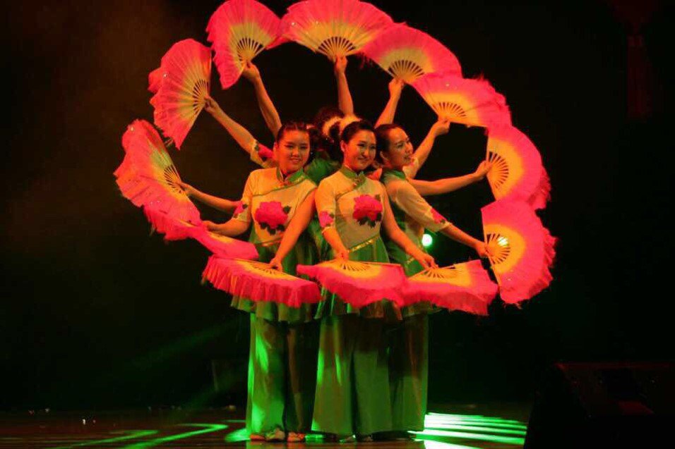 SpringAutFair's tweet image. Looking forward to the @BrandsofChina performers at the Opening Ceremony this afternoon! #AutumnFair