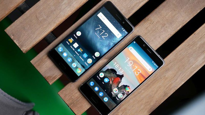 مقارنة بين تصميم ومواصفات هاتف Nokia 8 وNokia 6 bit.ly/2wxybGH  <a href="/falsaif/">فيصل السيف</a> <a href="/SJ99314020/">S J</a>