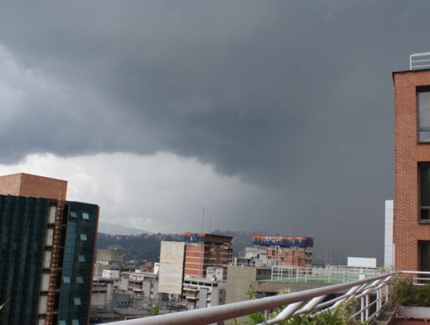 Lunes con lluvias dispersas en gran parte del país bit.ly/2xJew5a