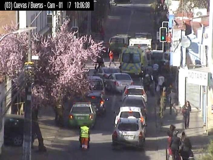 TTIOhiggins's tweet photo. #Rancagua Bueras tránsito suspendido por procedimiento policial @munirancagua @PrimordialFM @RadioRancagua @operadorcat6 https://t.co/kR3oWydxaG