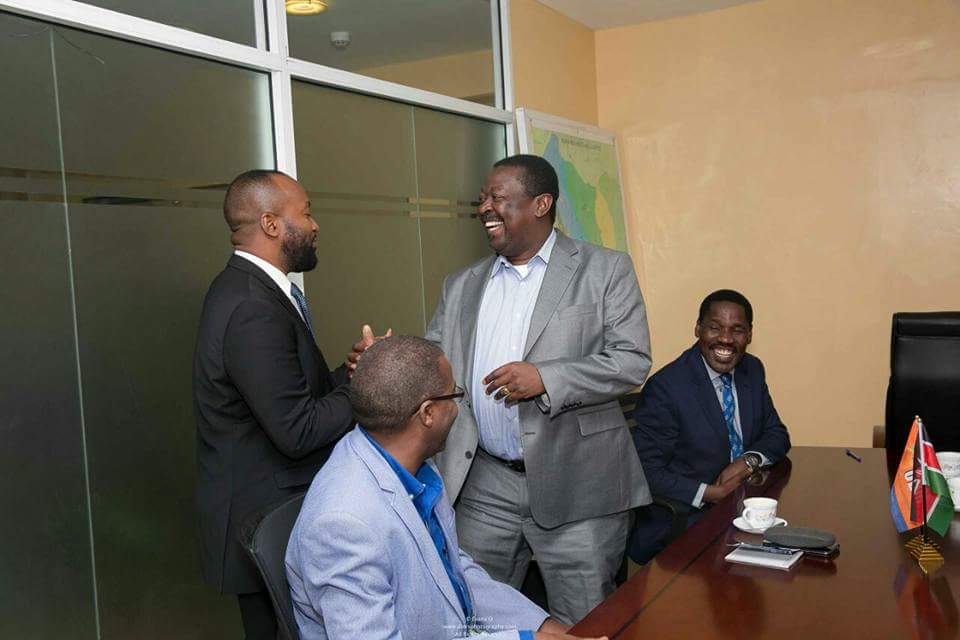 ikoha254's tweet photo. Let's  welcome Gov @PeterMunya  to liberation movement @CoalitionNASAKe @HassanAliJoho  #ElectionsKE  #Kivumbi2017 #TheMaragaDecision https://t.co/9pP06pWUIj