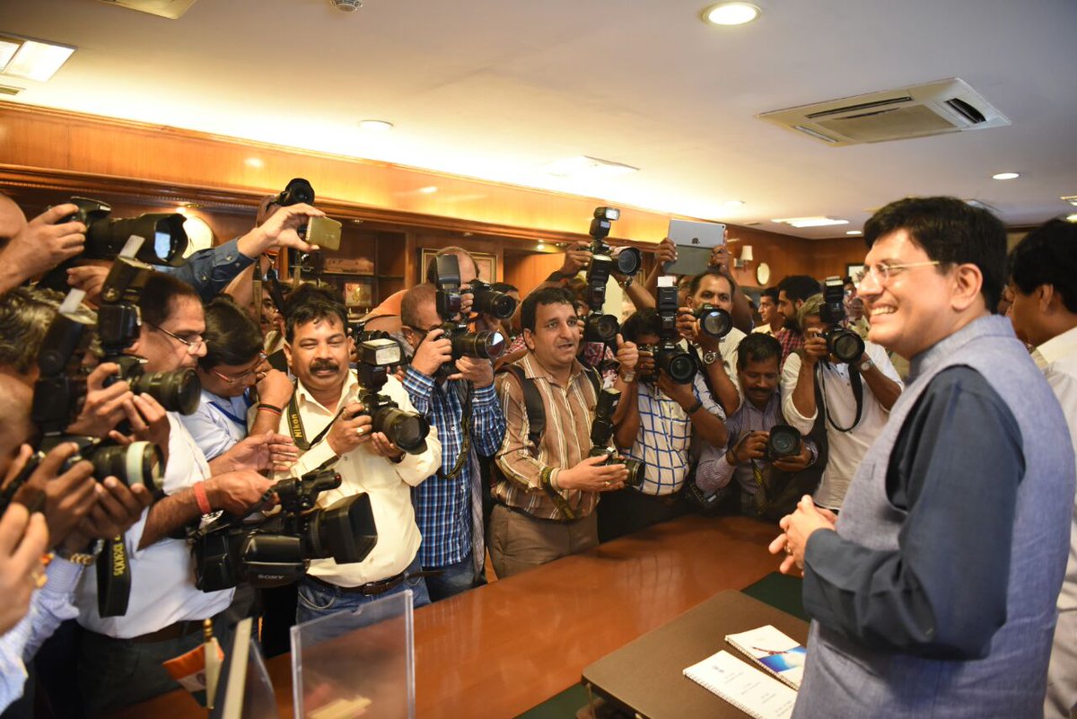 Took the baton of <a href="/RailMinIndia/">Ministry of Railways</a> from Shri @SureshPPrabhu. Aiming towards better mobility, connectivity &amp; service for the people of India.