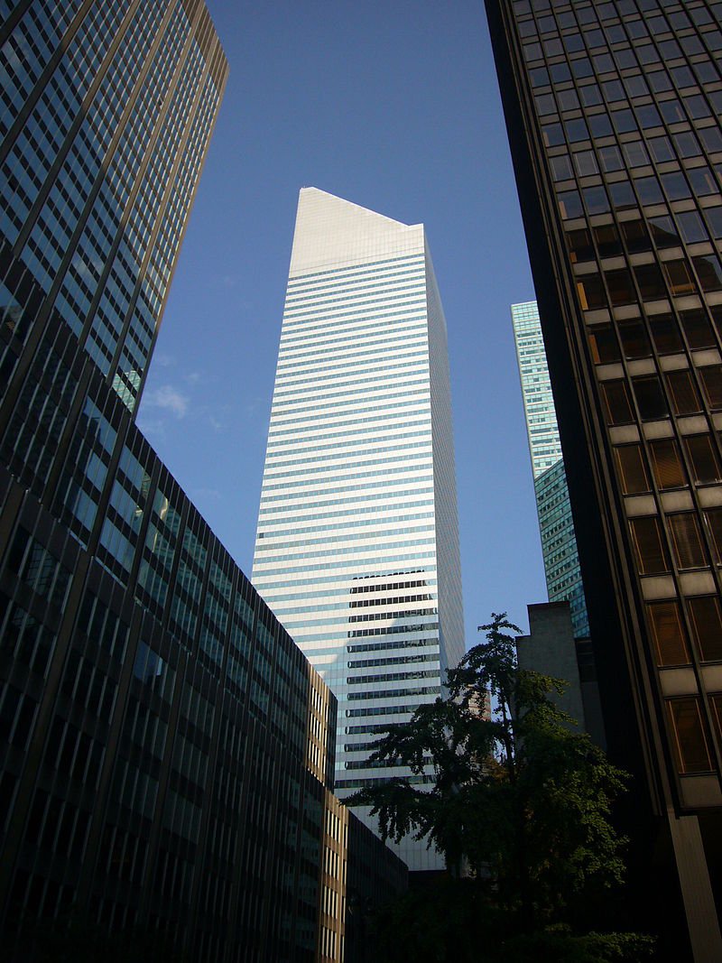 The word skyscraper originally referred to a type of sail on a sailing ship #architecture <a href="/googleexpertuk/">Susan Dolan</a>