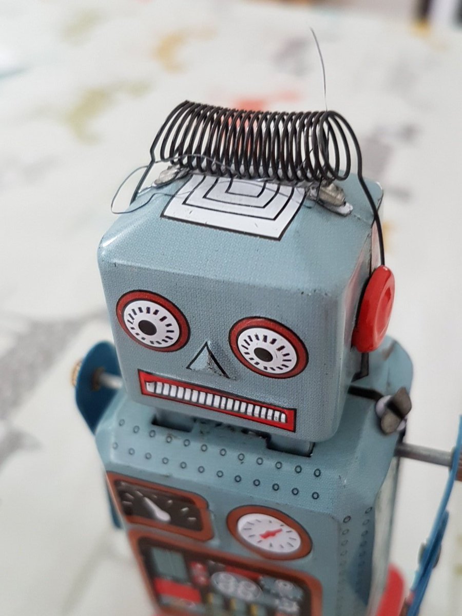 WirralCode's tweet image. We are on our way to #RobotsAndCode @hipyliv @MIF_UoL :D