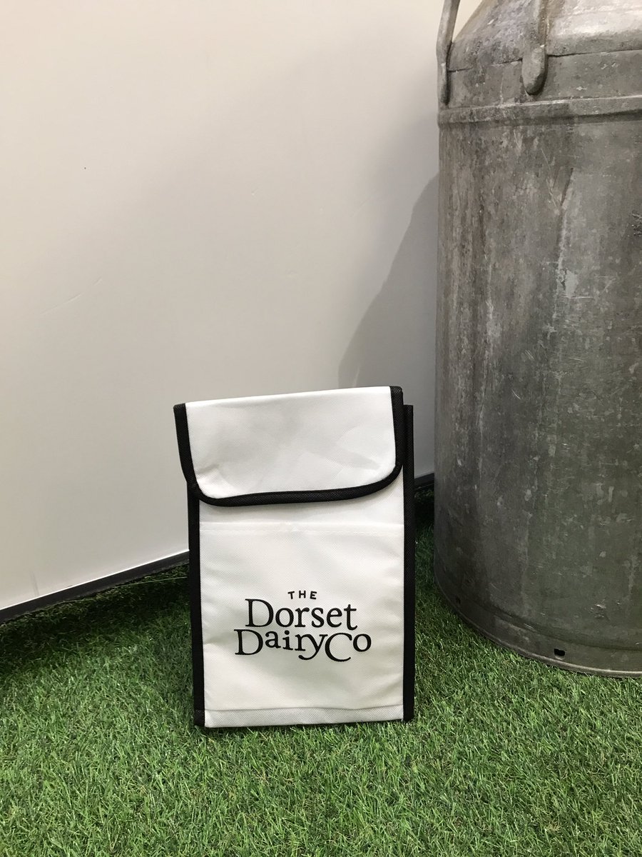 We have some rather handy DDC cooler bags filled with goodies on stand 2610 today &amp; tomorrow <a href="/Speciality_Food/">Speciality & Fine Food Fair</a> #sfff17 👨🏻‍🌾🐮 #startup #Dorset