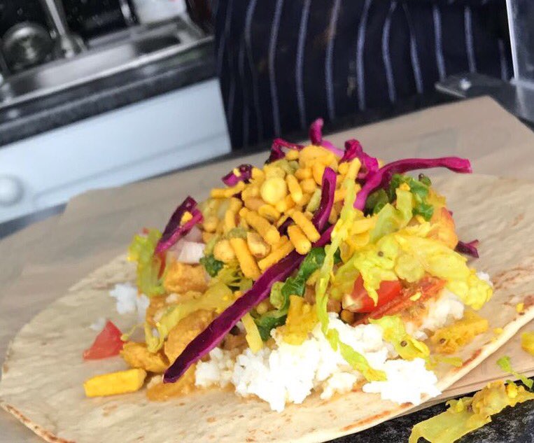 rubysstreetfood's tweet photo. Happy to say I am now back in action. I will be at Aylesbury market Friday #aylesburymarket #streetfood #currywrap #food https://t.co/HEWlJzat3f