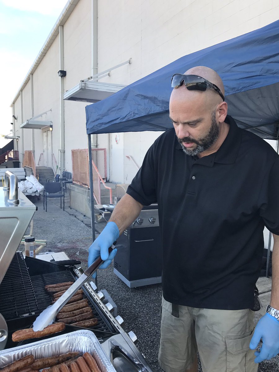 ScottATavegia's tweet photo. Today we are celebrating #LaborDay2017 with our team! We are also continuing to raise funds for #MA4Texas #MA4TEXAS proud to help! @EmgeJim https://t.co/6coxMhq3pZ